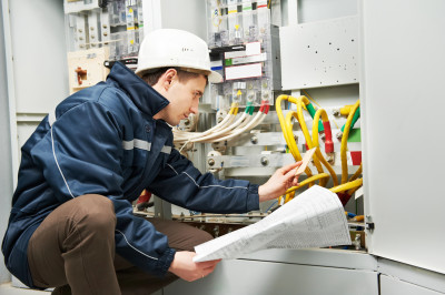 SERVICIOS Y MANTENIMIENTO INTEGRAL DE EDIFICIOS